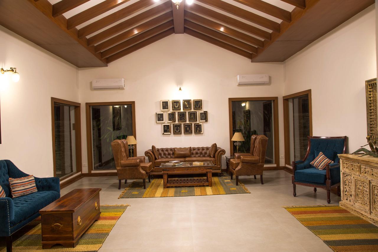 Miraaya Wellness And Golf Resort Chitwan Dış mekan fotoğraf