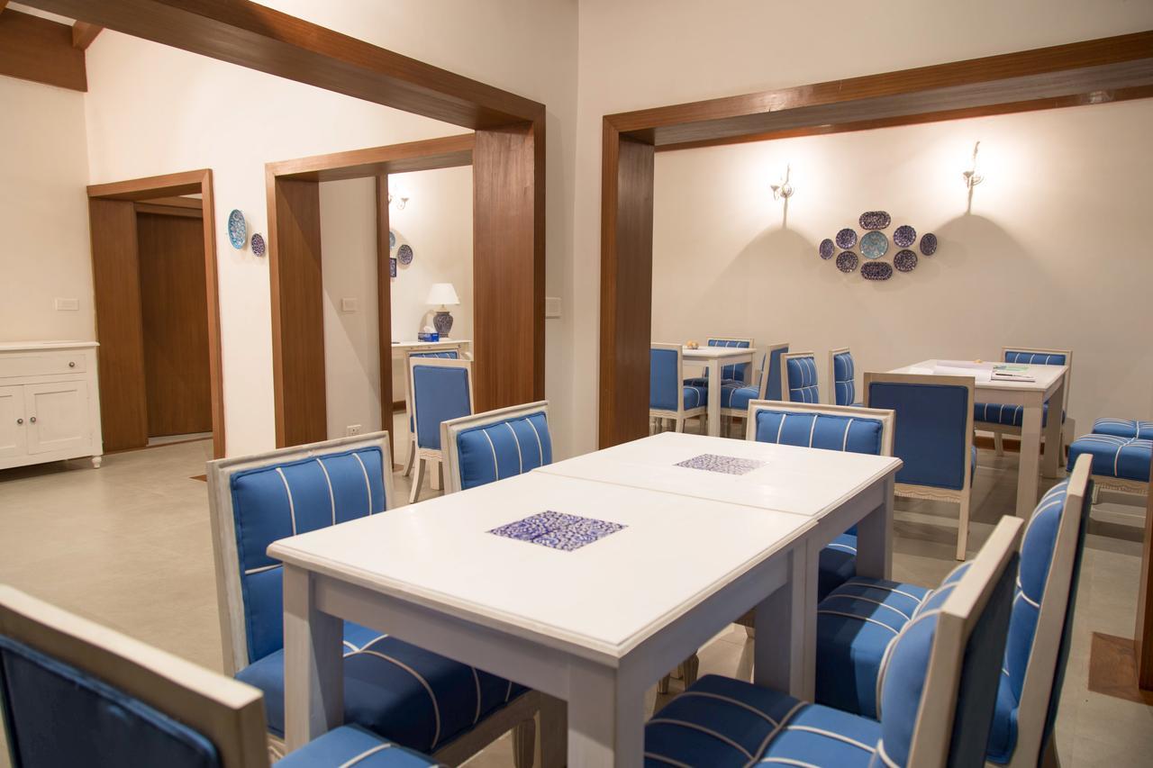 Miraaya Wellness And Golf Resort Chitwan Dış mekan fotoğraf