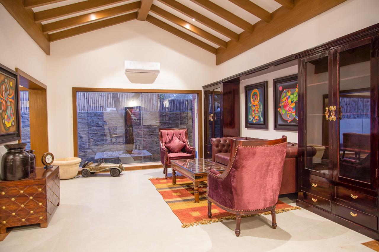 Miraaya Wellness And Golf Resort Chitwan Dış mekan fotoğraf