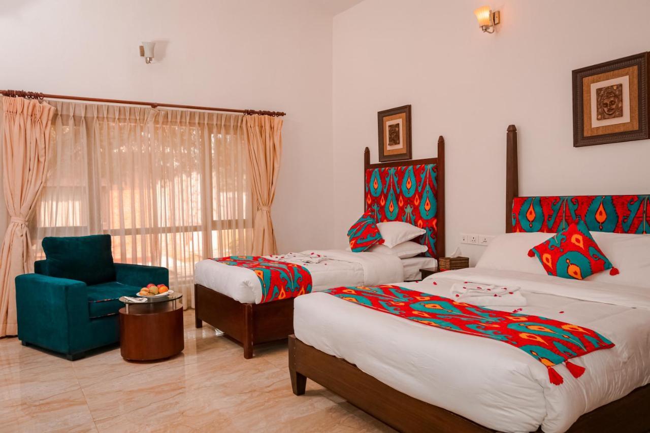 Miraaya Wellness And Golf Resort Chitwan Dış mekan fotoğraf