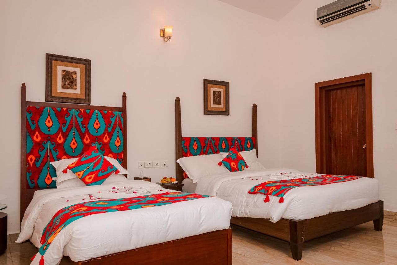 Miraaya Wellness And Golf Resort Chitwan Dış mekan fotoğraf