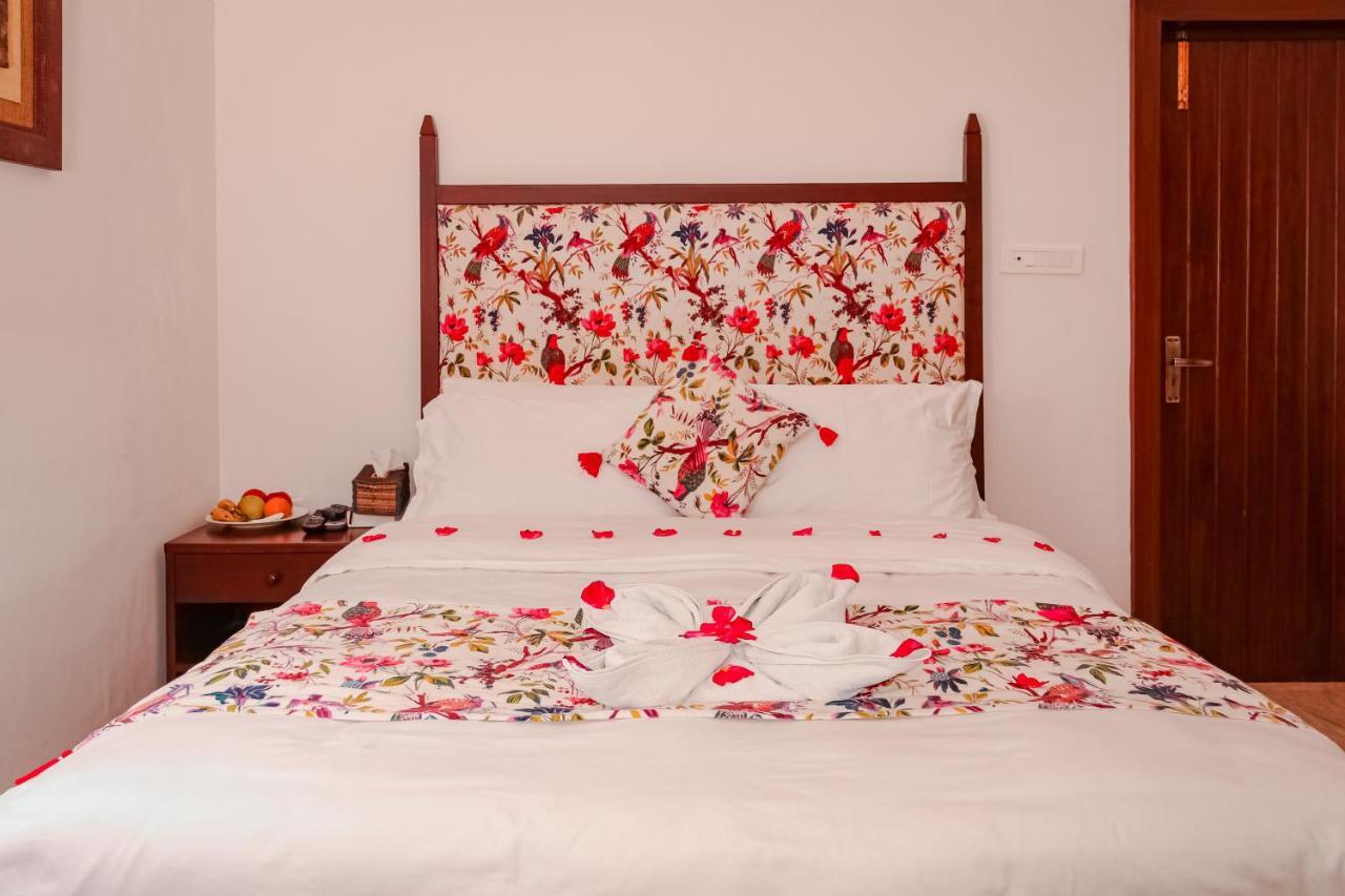 Miraaya Wellness And Golf Resort Chitwan Dış mekan fotoğraf