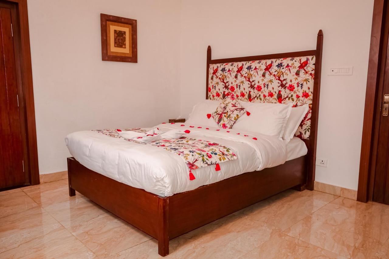 Miraaya Wellness And Golf Resort Chitwan Dış mekan fotoğraf